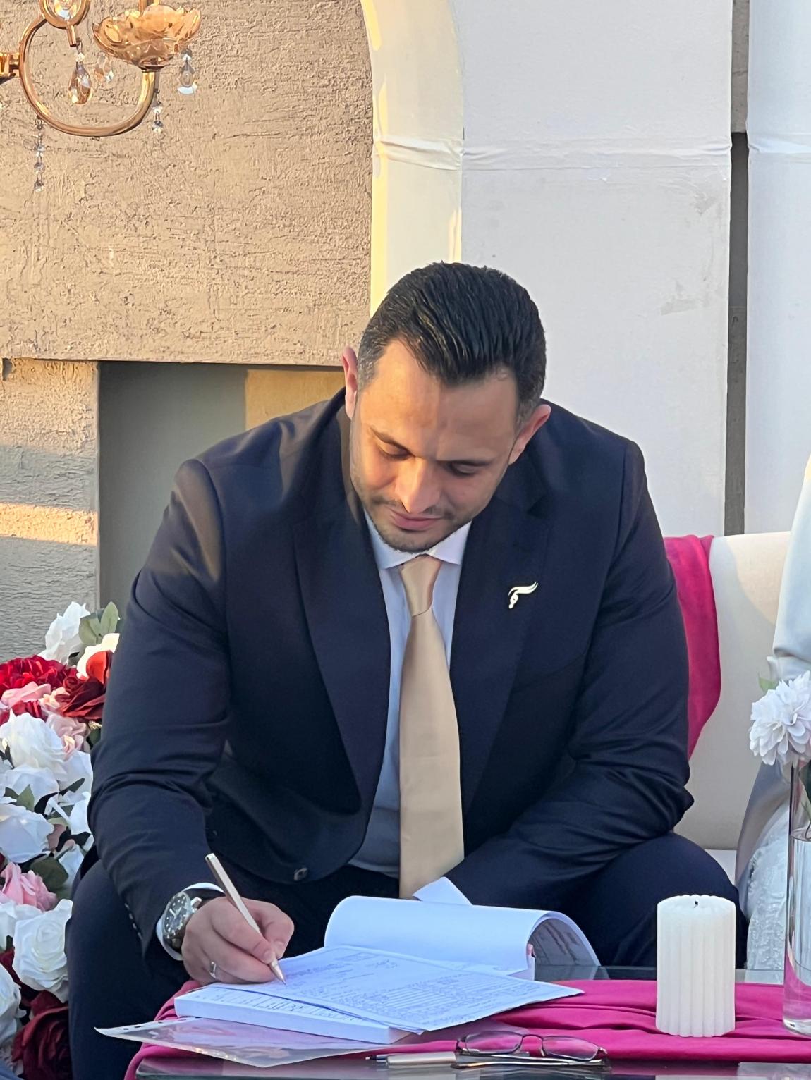 الدكتور الفاروق عمر منير العجلوني  ..  مبارك عقد القران