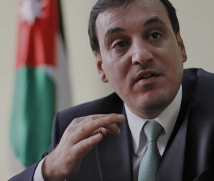 السادة ضباط وأفراد المخابرات والأمن .. 