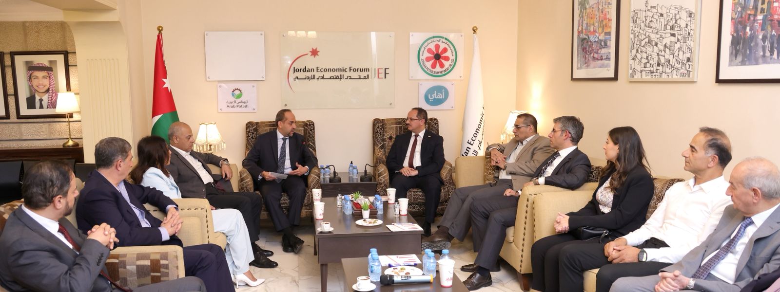 المنتدى الاقتصادي الأردني يناقش اقتصاد المعرفة ودور الجامعات الأردنية كحاضنة للابتكار والاستثمار
