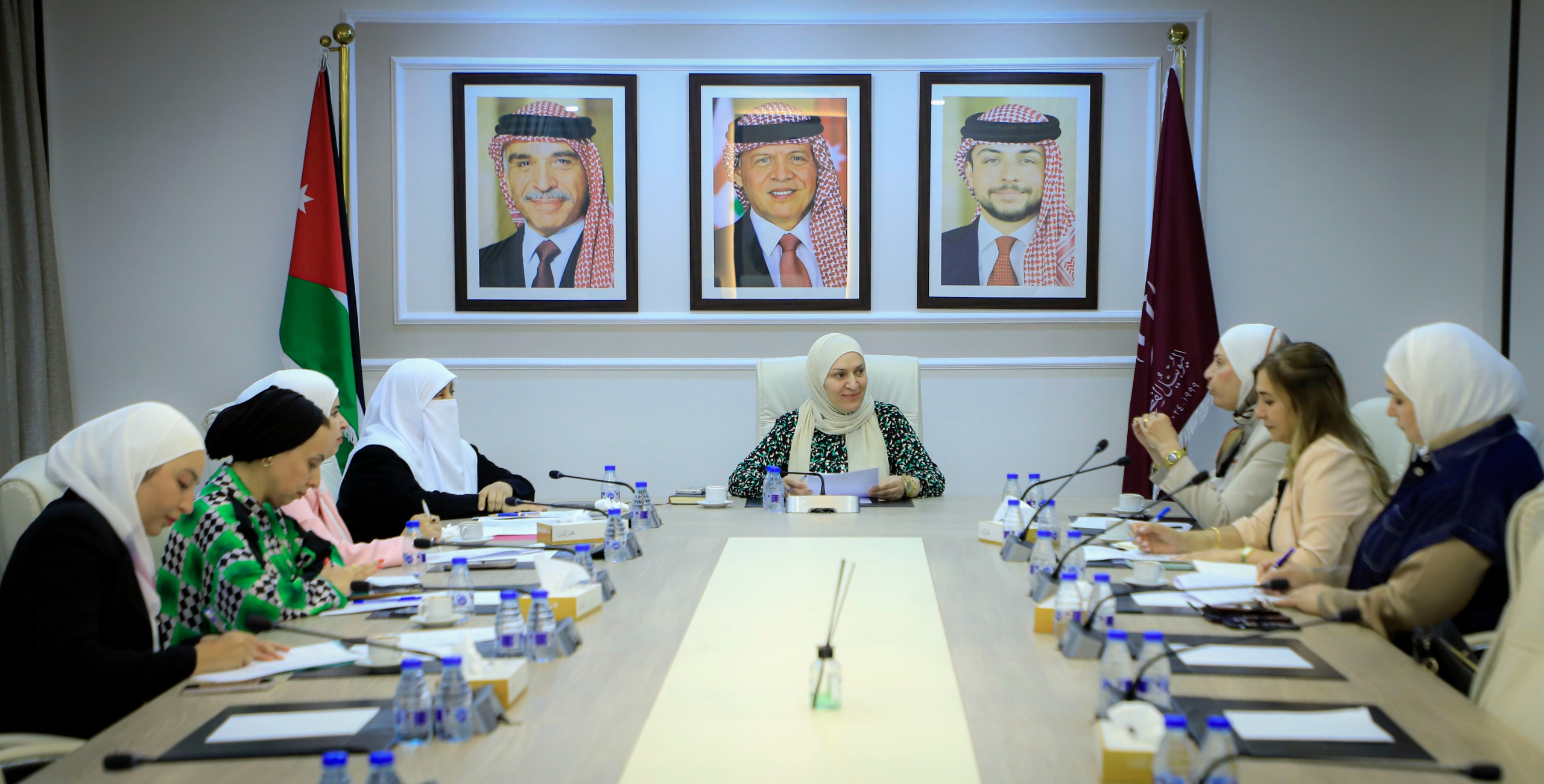 ملتقى البرلمانيات : تمكين المرأة اقتصاديا ضرورة في الأطراف والمحافظات