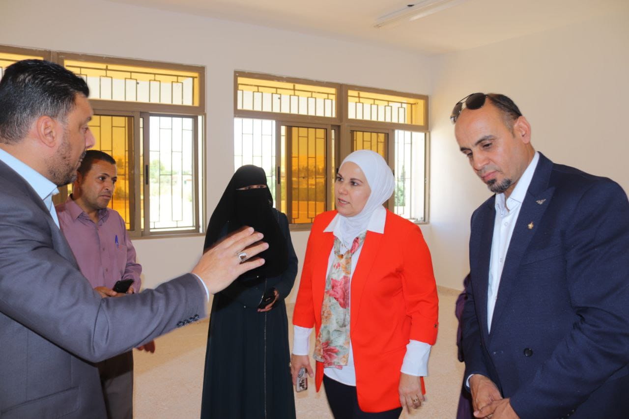 وزارة التربية تتابع سير العطاءات في مدارس البادية الجنوبية