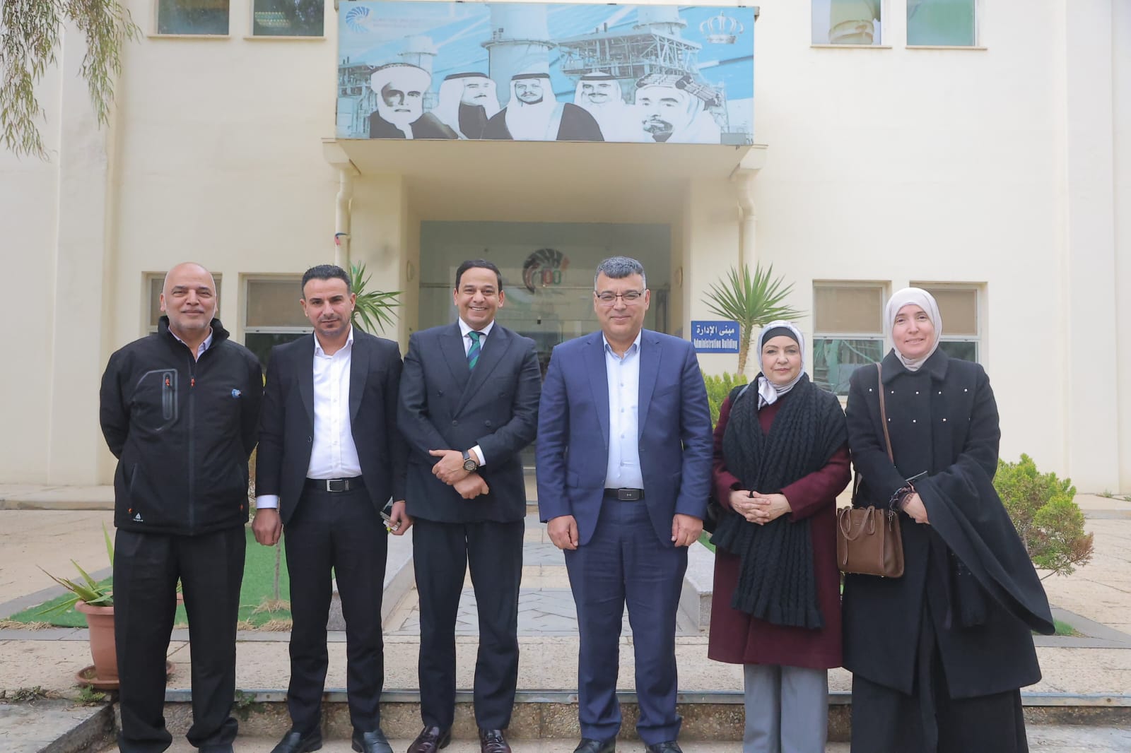  "الطاقة النيابية" تزور محطة السمرا وتؤكد جاهزية قطاع الكهرباء في المملكة