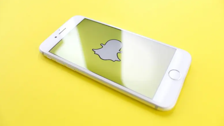 "سناب" يضيف أدوات جديدة لبناء ألعاب Bitmoji