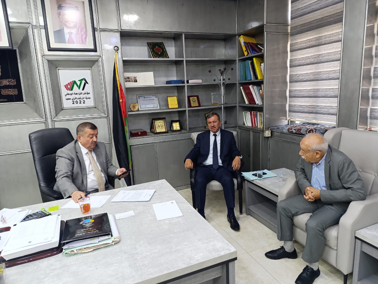 وفد مسيحي برئاسة النائب عياش يهنئ رئيس بلدية إربد الجديد ويبحث احتياجات المدينة