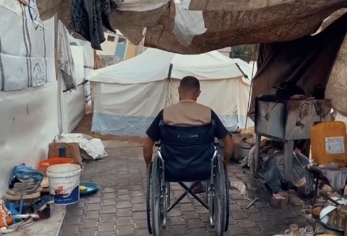 النزوح وقلة العلاج ..  الحرب في غزة تضاعف معاناة أصحاب الأمراض المزمنة