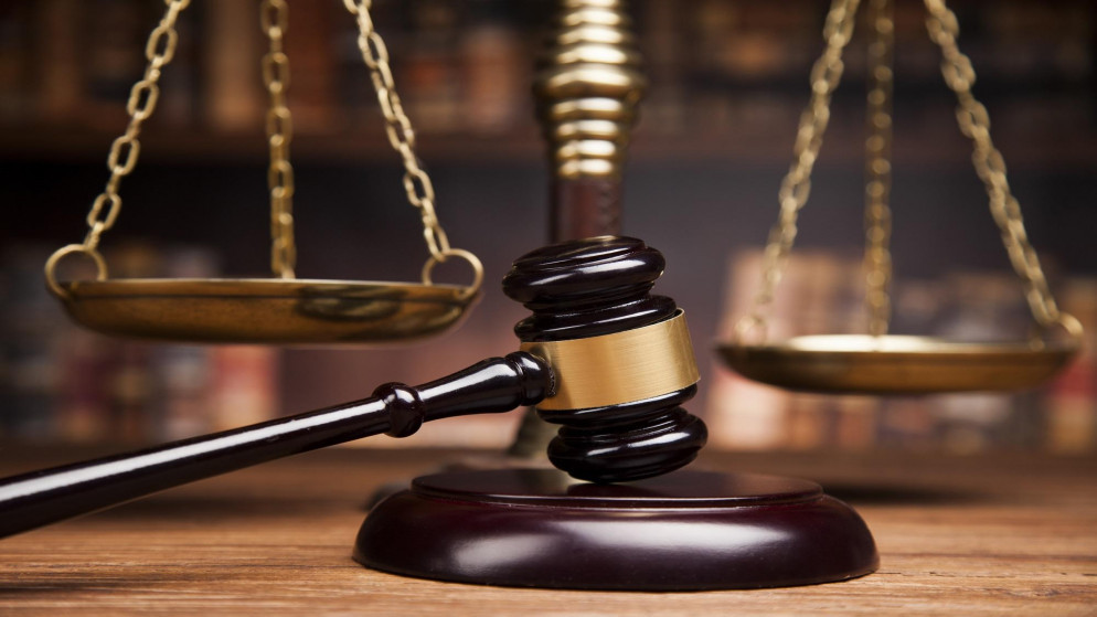 النيابة العامة تستدعي أشخاصاً بينهم النائب اربيحات لتلقيهم أموالاً عبر "كليك" بشكل مخالف للقانون