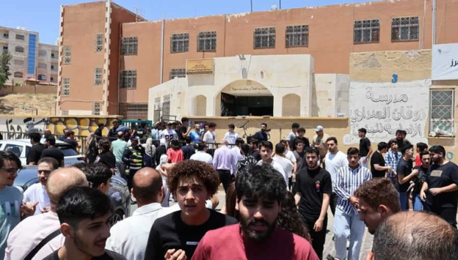 أهالٍ يطالبون بوقف مقابلات الطلبة بعد الامتحان: تشويش وإرباك للتوجيهي