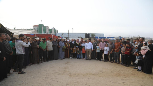 غزيون يزورون المستشفى الميداني الأردني غزة/6 ويقدرون دعم الأردن