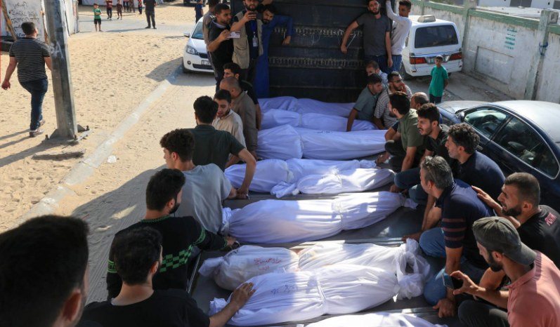 12 شهيدا جراء قصف الاحتلال المتواصل على قطاع غزة