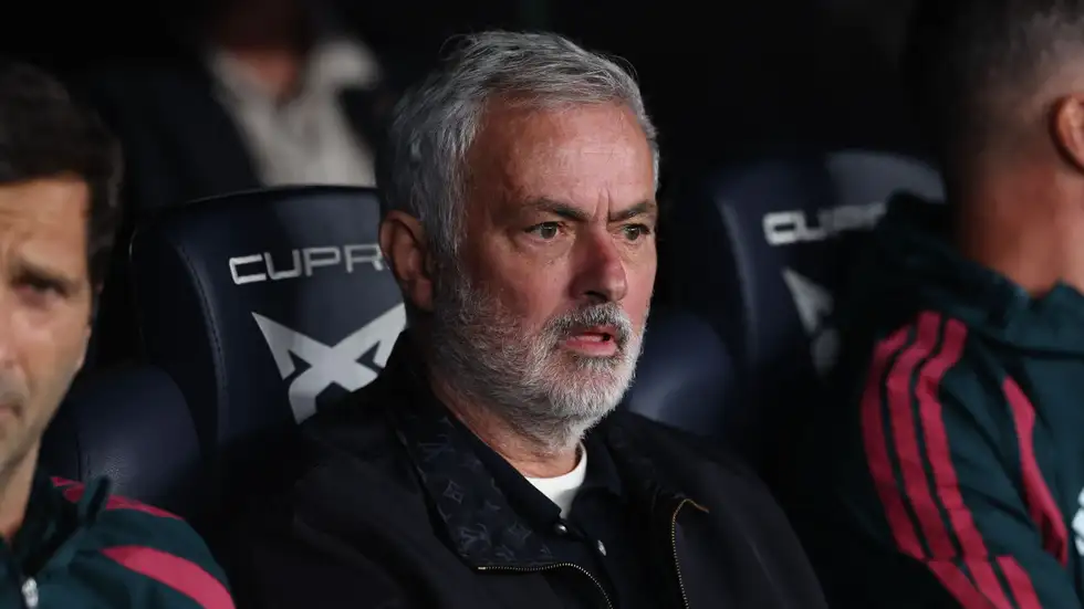 انتصار الكلاسيكو لا يكفي ..  مورينيو يدخل أصعب 6 أيام مع ريال مدريد