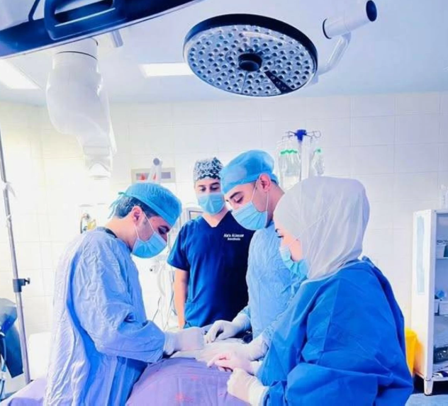 استئصال ورم يزن 9 كغ لمريض في مستشفى الأمير راشد بن الحسن العسكري