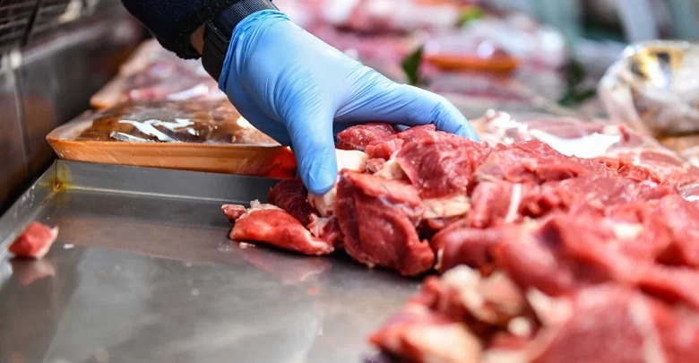 لماذا تراجعت مبيعات اللحوم في الأردن بنسبة 40% رغم وفرتها في الأسواق؟