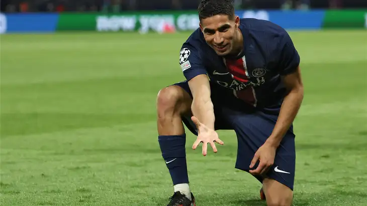 "تصرفات غير أخلاقية" ..  حكيمي يناور باريس بورقة مدريد