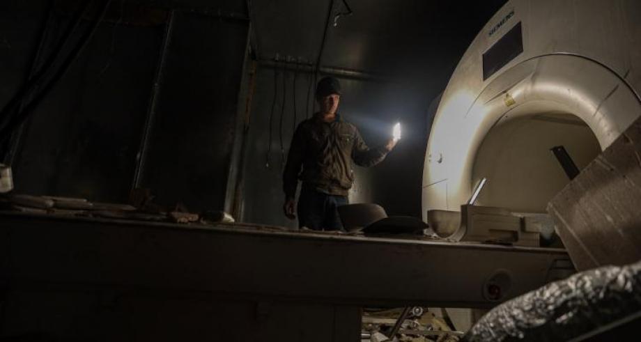 غياب الأجهزة الطبية يحرم مرضى غزة من التشخيص 