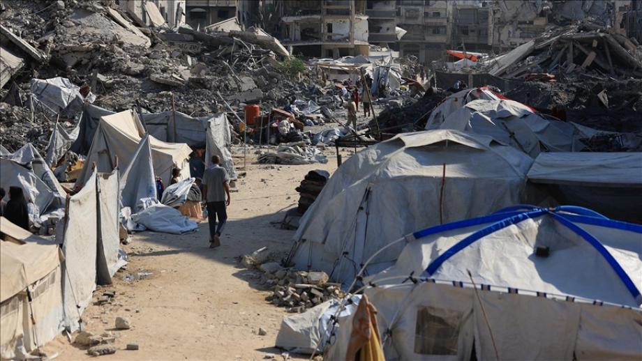 "أفران قماشية" ..  نازحو غزة يذوبون تحت لهيب الخيام  
