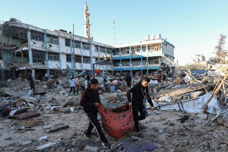الأونروا: "إسرائيل" قتلت أكثر من 300 من موظفينا في غزة