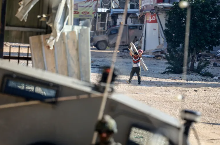 شهادات أهالي مخيم نور شمس عن عودتهم الأخيرة لمنازلهم قبل هدمها