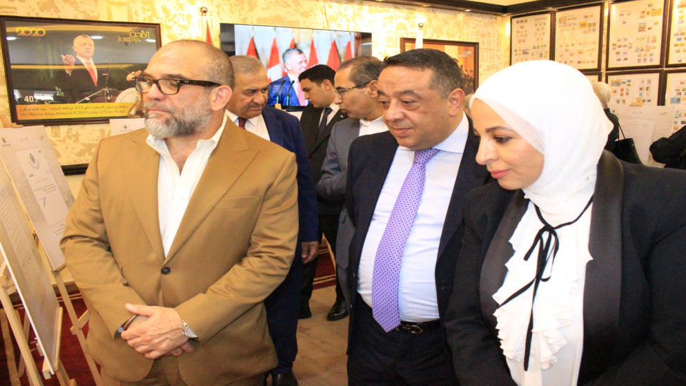 البريد الأردني ومركز التوثيق الملكي الهاشمي يقيمان معرض "البرق والبريد والهاتف "