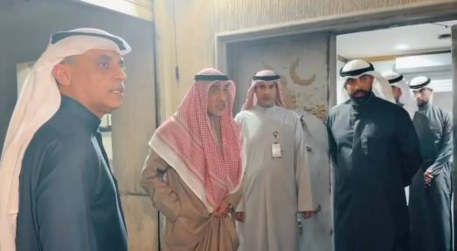 الكويت: ضبط عصابة «عربية» متخصصة في النصب الإلكتروني وغسل الأموال والتزوير البنكي