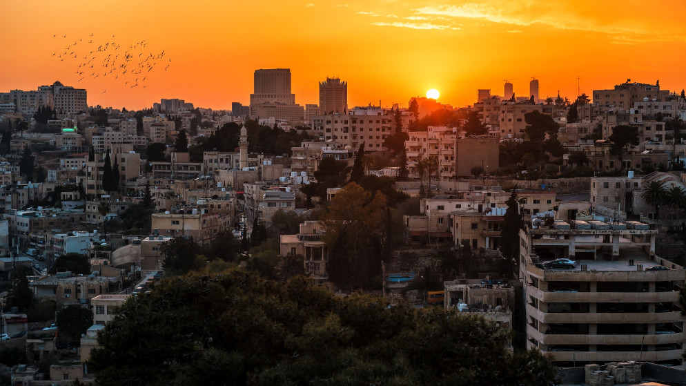 كتلة هوائية حارة ترفع درجات الحرارة 5 درجات فوق معدلاتها