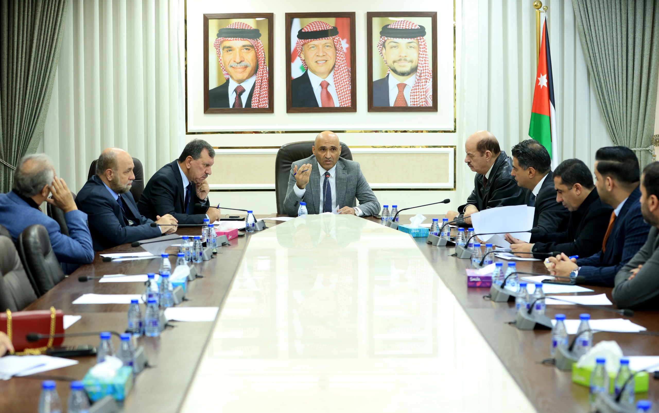 الصحة النيابية: سنتابع ملف الأدوية وتحديات الكوادر الصحية لتعزيز بيئة العمل بالقطاع