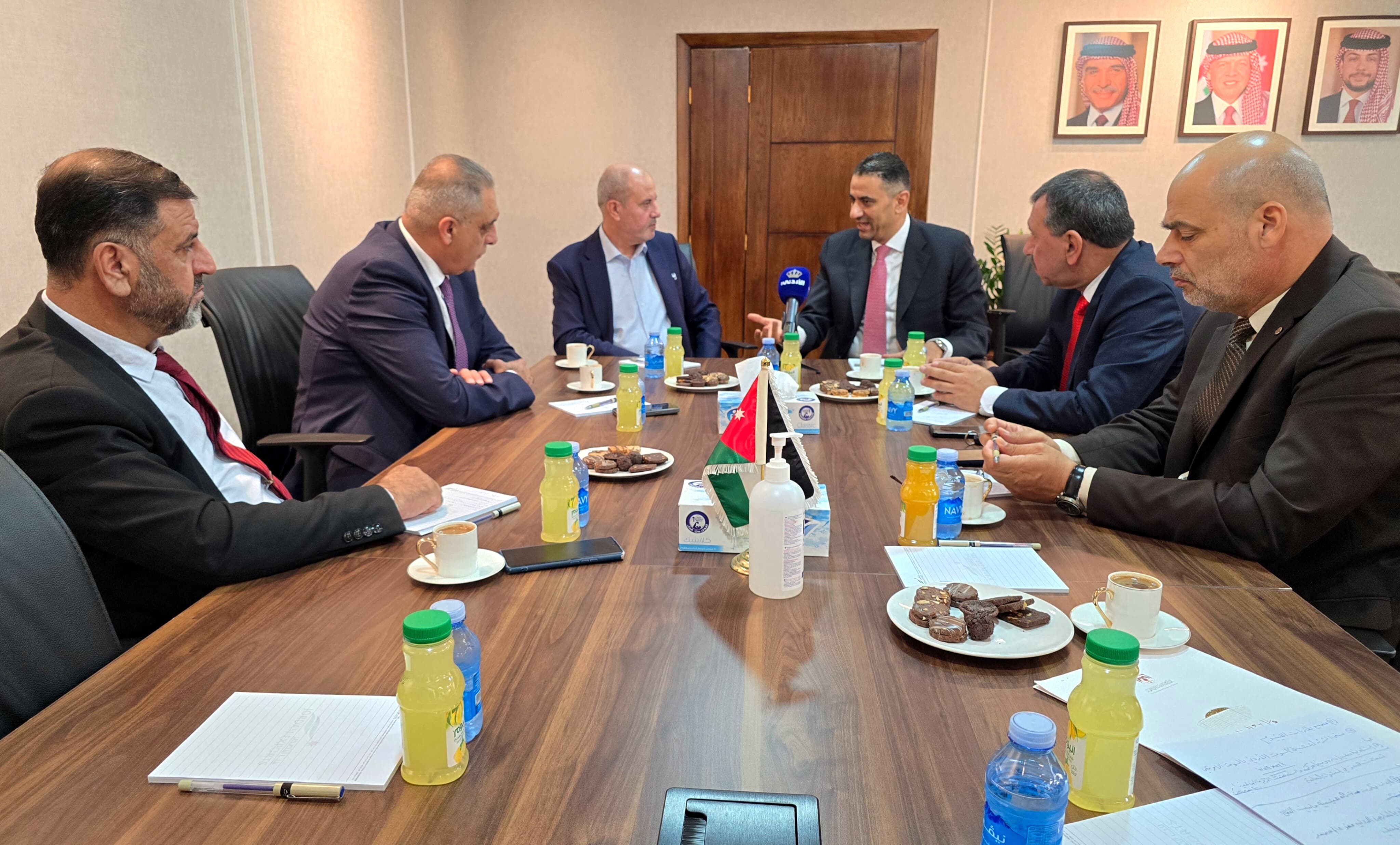 "الاستثمار النيابية"  تزور شركة بيت التصدير