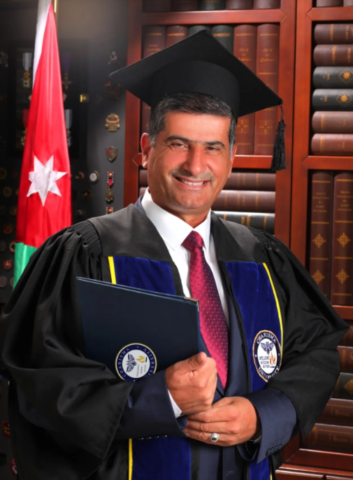 العميد المتقاعد يوسف الروسان يحصل على الدكتوراه