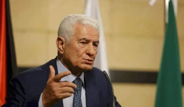 الرئاسة الفلسطينية تتبرأ من تصريحات “عباس زكي” بشأن خطة ترامب
