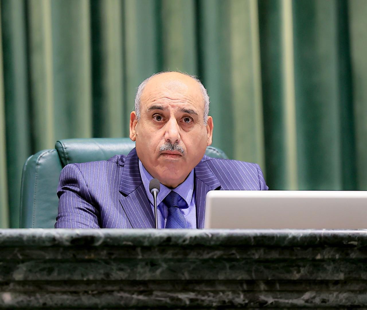 القاضي: العلم الأردني عنوان المجد ورمز وحدة الأردنيين وثباتهم