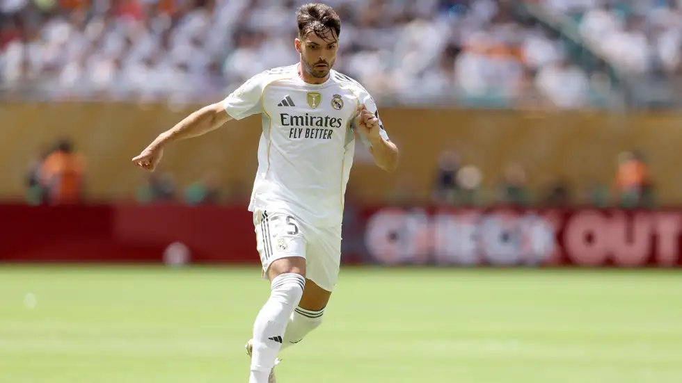 أسينسيو يقلب الأمور رأسًا على عقب ..  ويهدد حلم شريكه في ريال مدريد