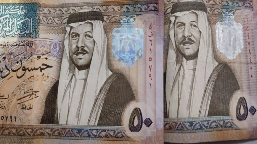 صرف كافة السلف المتأخرة للمعلمين مع نهاية الشهر الحالي