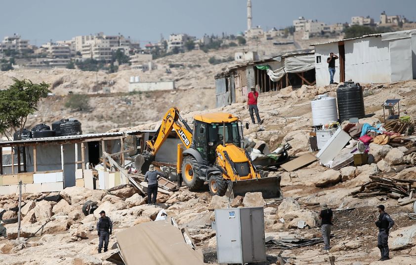 سلطات الاحتلال تهدم 7 منازل في النقب