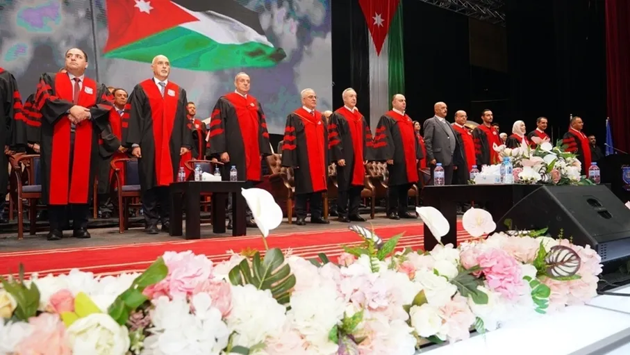 دولة الكباريتي يرعى اليوم الأول لإحتفال عمان الأهلية بتخريج طلبتها للفصل الأول من الفوج 33 