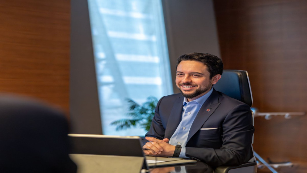 ولي العهد يزور شركة الخطوط الجوية الملكية الأردنية