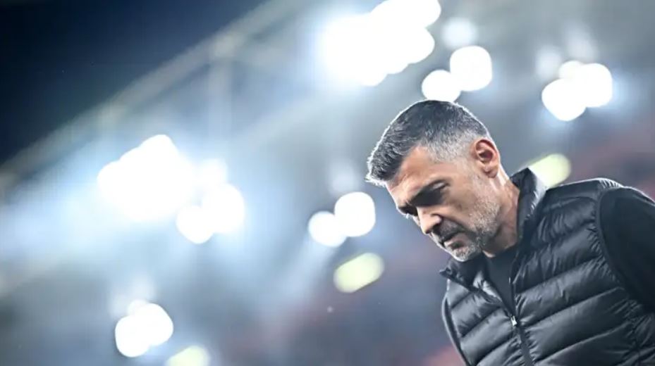  مدرب مفاجئ يُعرقل إتمام الاتحاد السعودي التعاقد مع كونسيساو