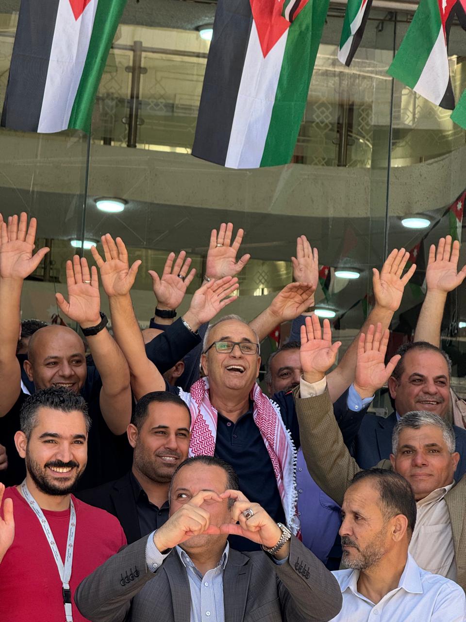 ضريبة الدخل والمبيعات تُقيم احتفالاً بمناسبة عيد الاستقلال الـ 79