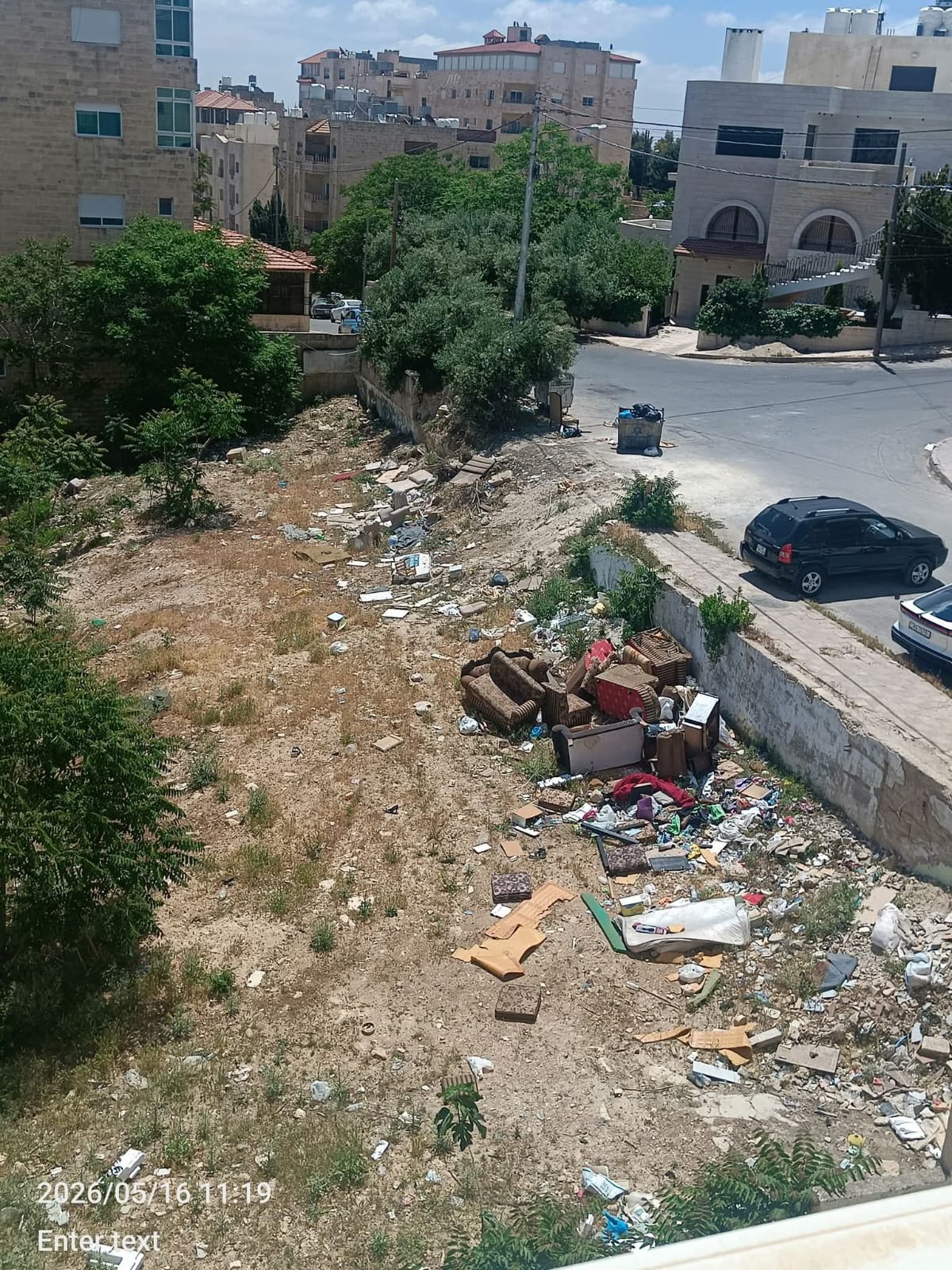 شكاوى من تراكم النفايات في ضاحية الروضة رغم تكرار البلاغات