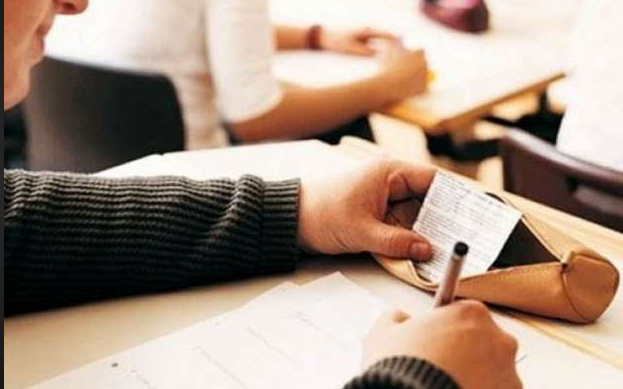 حكم الغش في امتحانات التوجيهي كون الطالب يريد اجتياز هذه المرحلة؟
