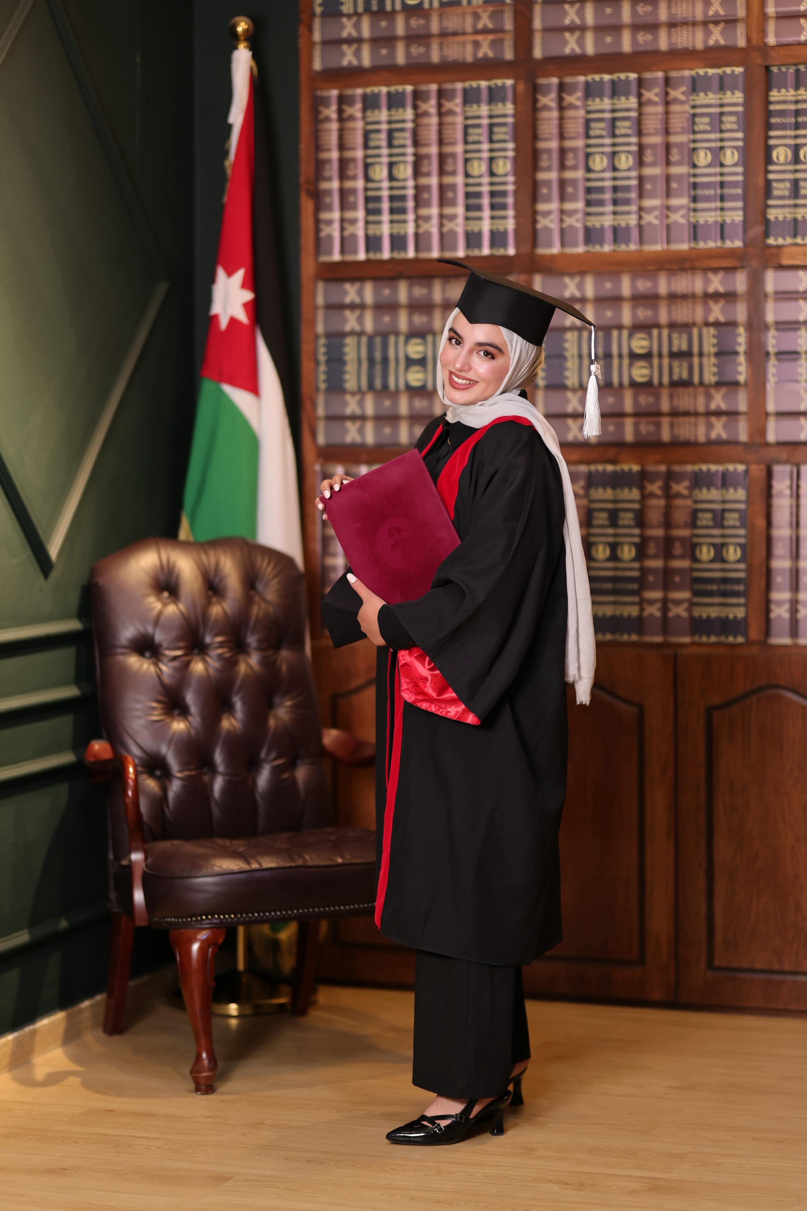 بلقيس نصر الرفاعي  ..  مبارك التخرج من الجامعة الهاشمية