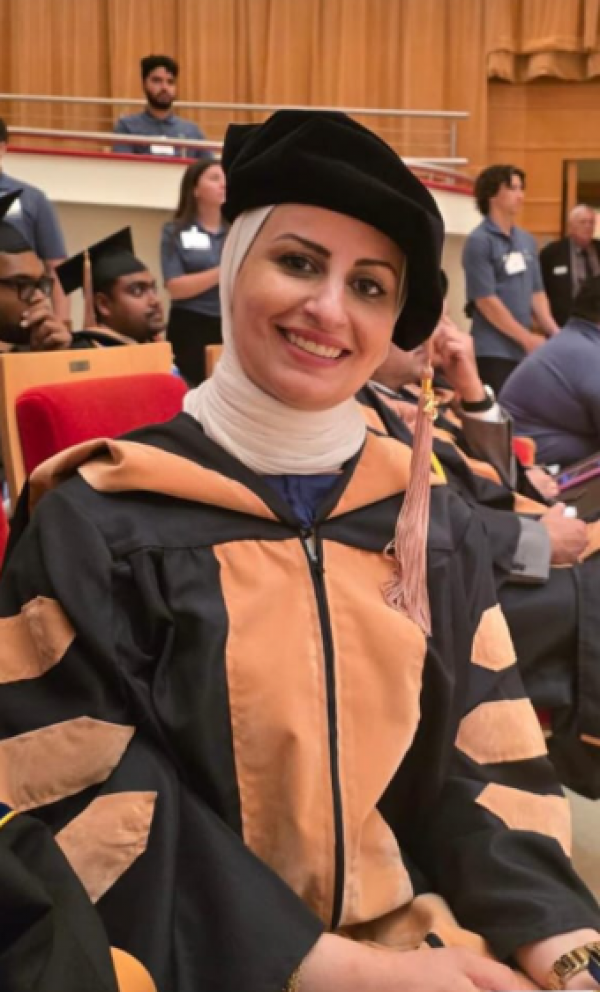 العقيد الركن هلا العدوان  ..  مبارك الدكتوراه