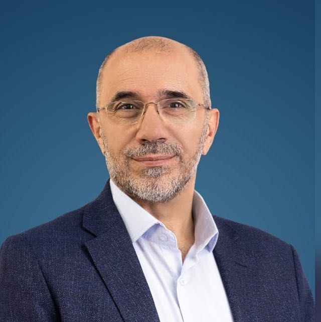 حمدان لـ "أخبار اليوم" : الأردن ملتزم بدعم سوريا اقتصادياً في مرحلة التعافي