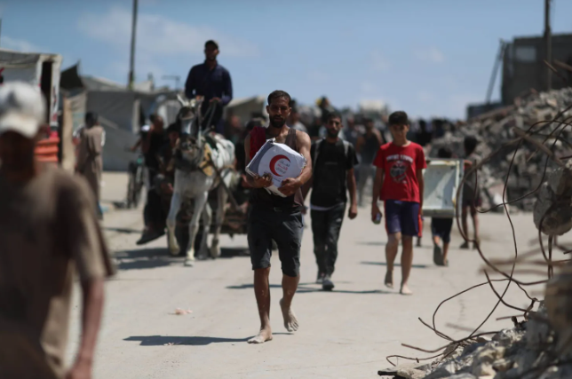 الأونروا: نظام المساعدات في غزة تجريد من الإنسانية ويجلب الفوضى والموت