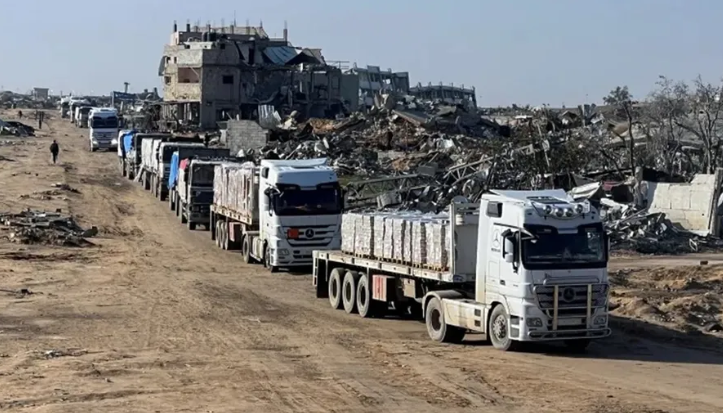 العقبة ترسل 4 شاحنات محملة بالمساعدات إلى غزة