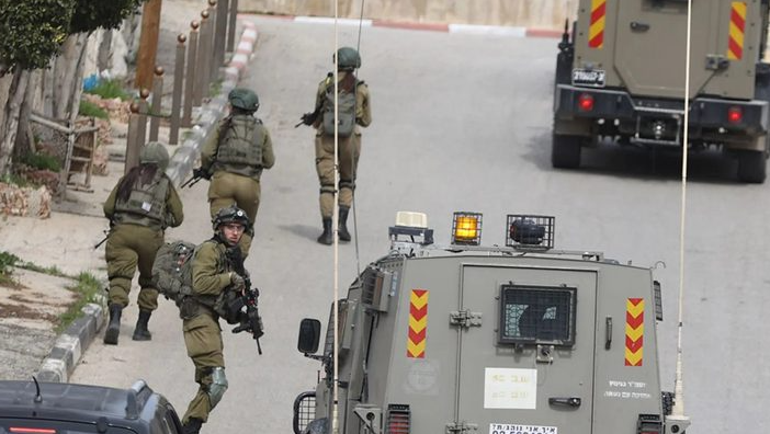 الاحتلال برفقة آليات هدم يقتحم بلدة سلوان في القدس