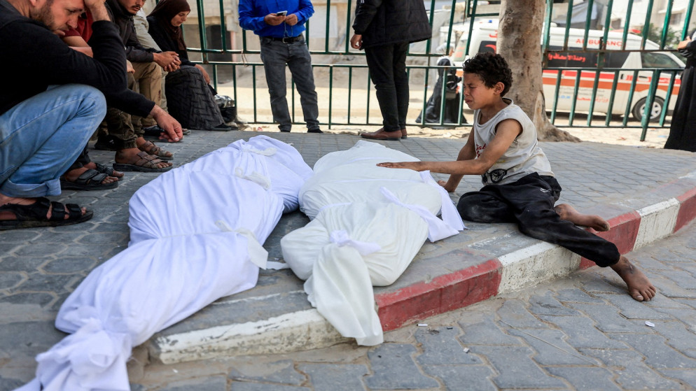 يونيسف: نيران إسرائيلية أودت بحياة سائقي شاحنتين لنقل المياه في غزة