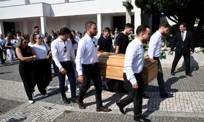 الدموع لا تُفارق ليفربول في وداع جوتا - صور 