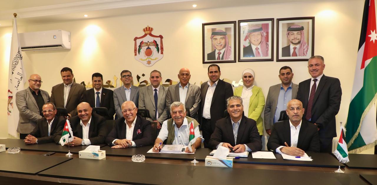 لجنة مجلس محافظة العاصمة تستمع إلى نتائج دراسة حول أثر اللامركزية الإدارية في تعزيز كفاءة الأداء التنموي