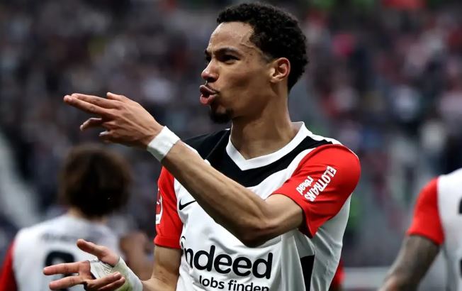 ليفربول يتفق مع إيكيتيكي