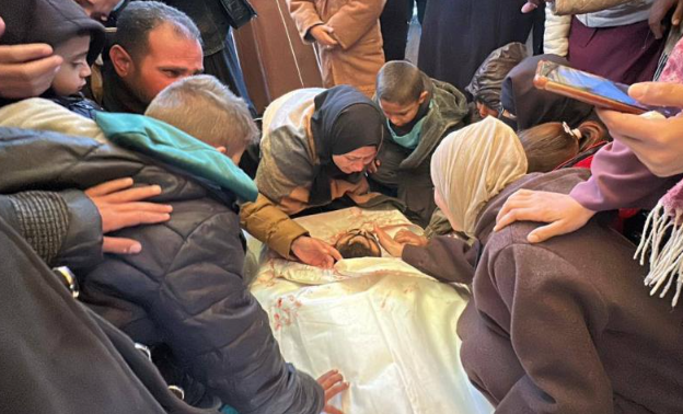 خروقاتٌ تحصد أرواح جديدة ..  8 شهداء بقصف إسرائيلي متواصل على غزة 