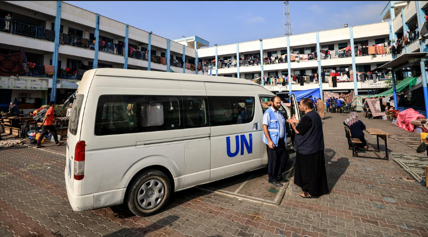 إسرائيل تسحب تصاريح منظمات إنسانية لمنعها من العمل في فلسطين